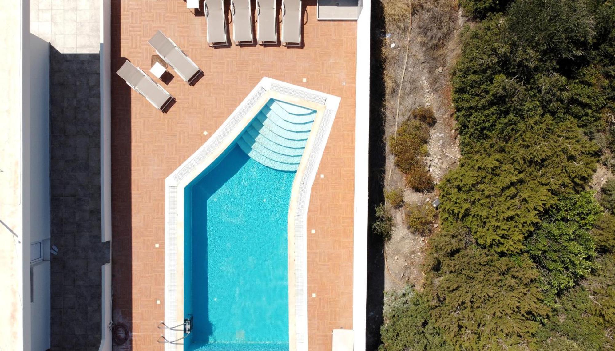 Stamos Villa *
